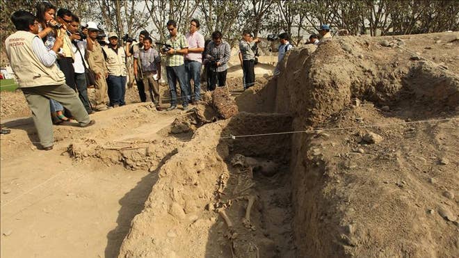 peru ttumbas.jpg